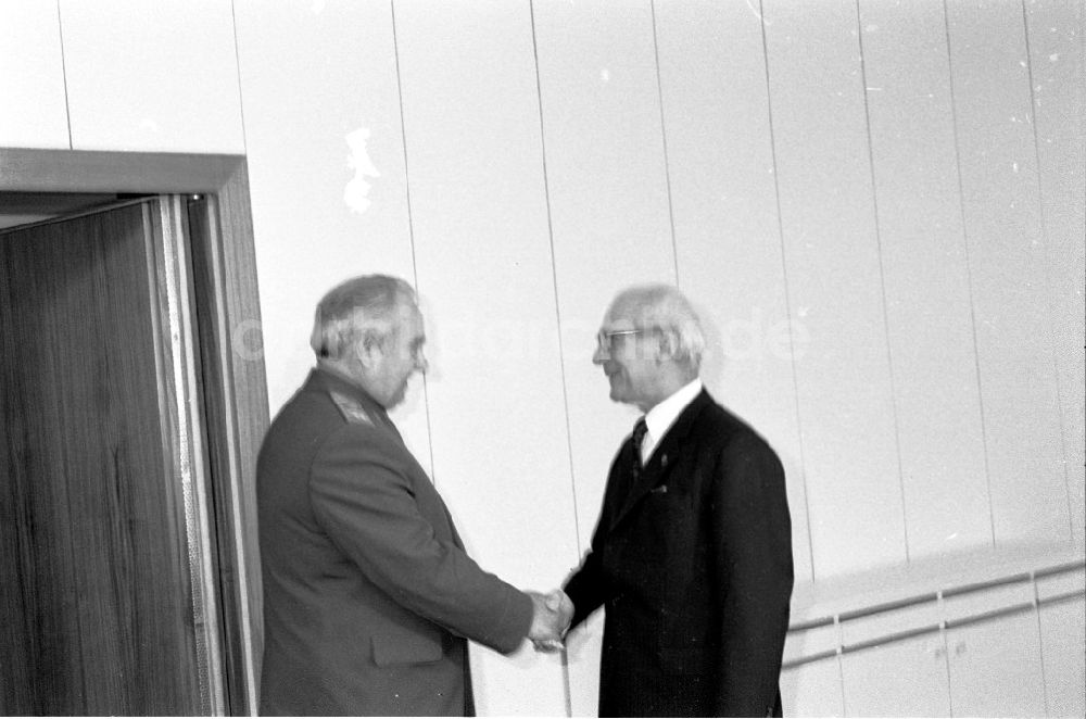 Berlin: Erich Honecker empfing Külikow im ZK
