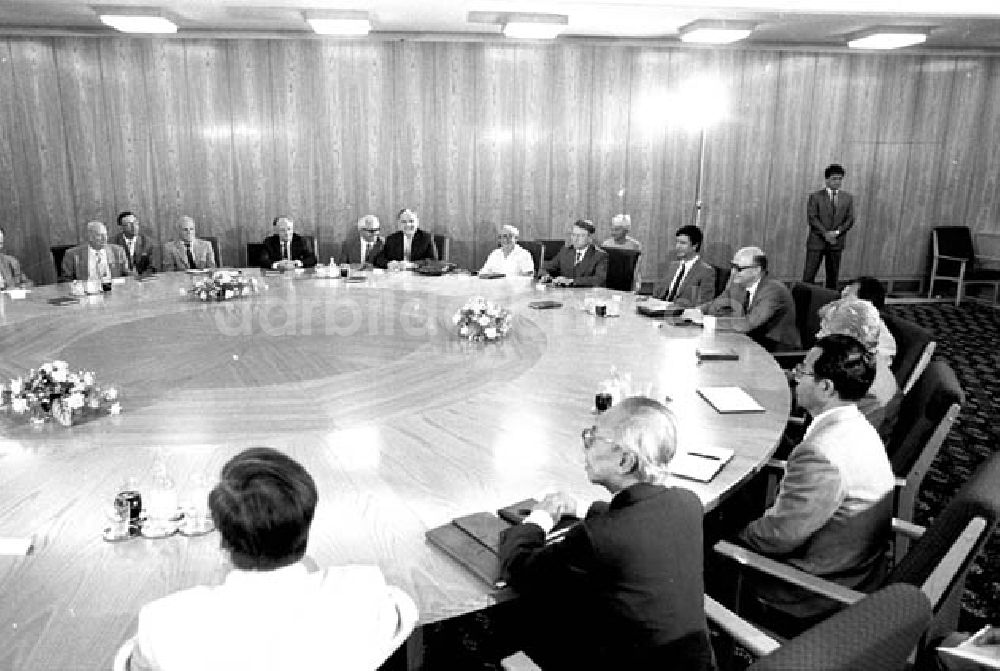 Berlin: 02.07.1986 Erich Honecker empfing im ZK die Präsidenten der Akad