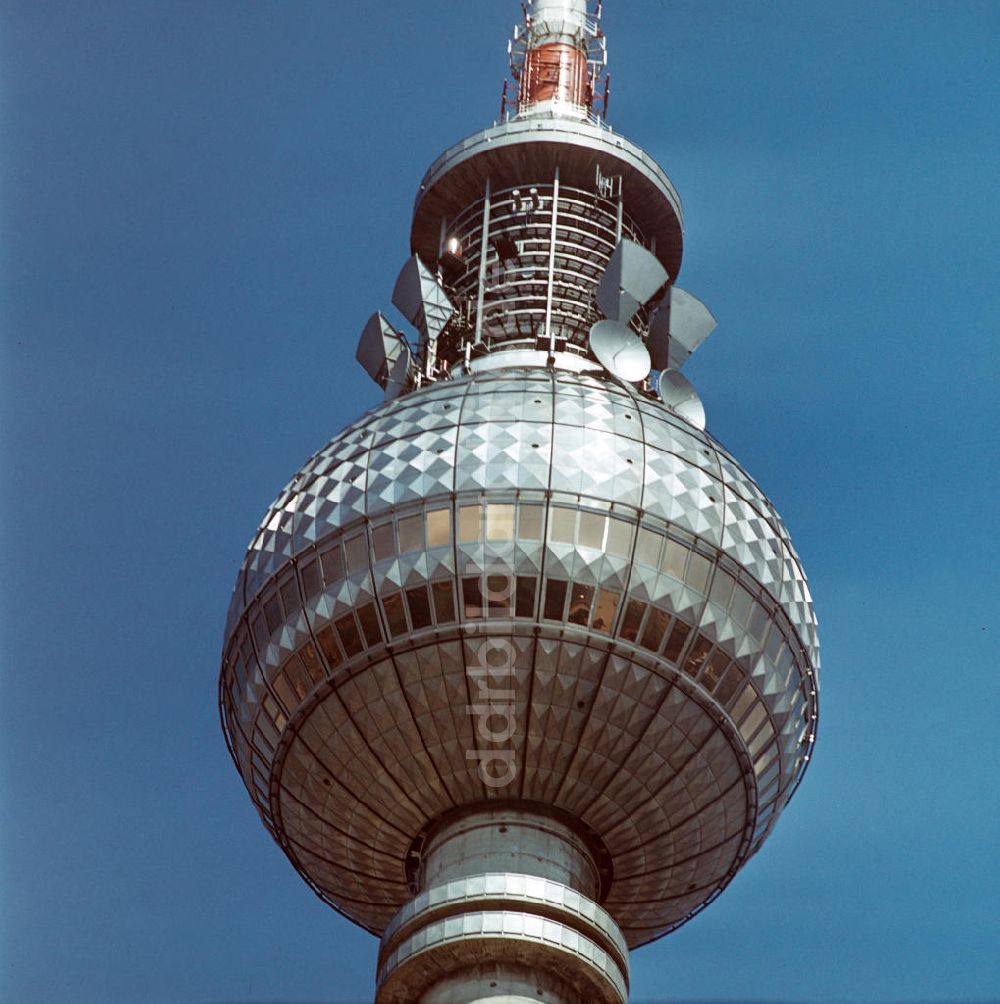 DDR-Bildarchiv: Berlin - Fernsehturm Berlin