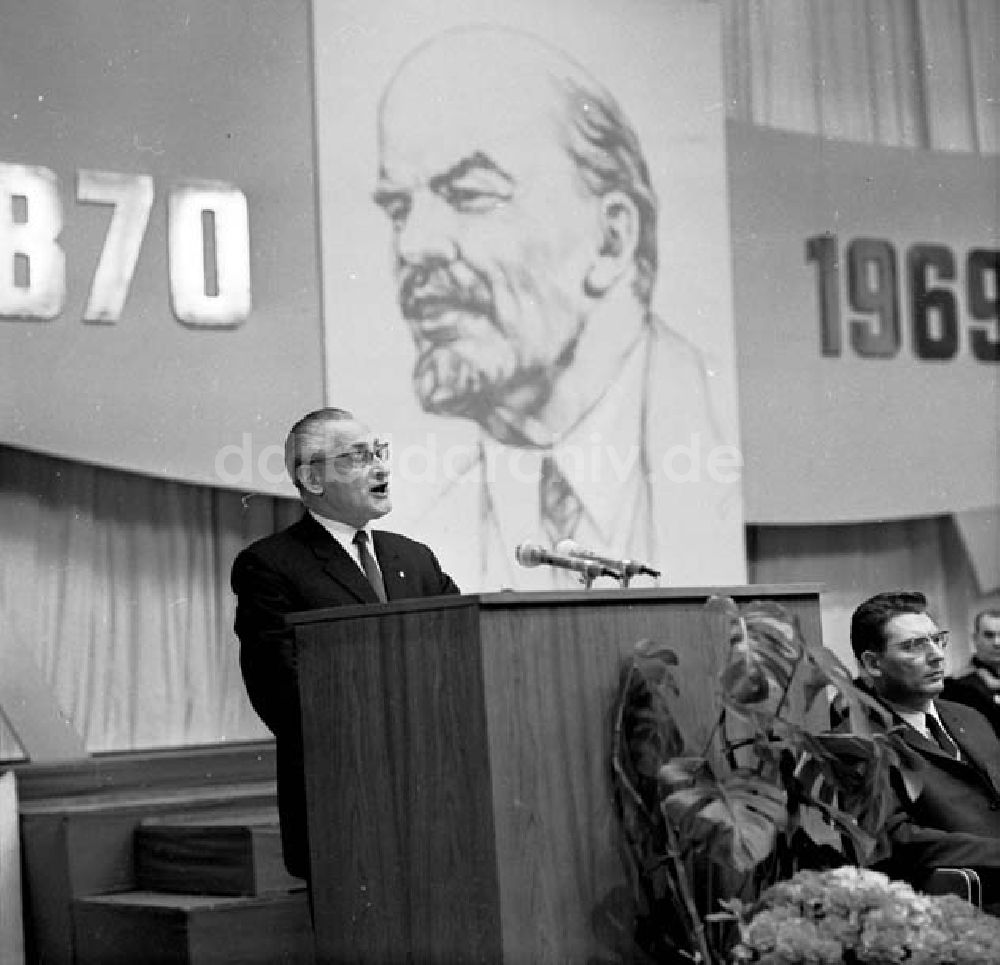 DDR-Fotoarchiv: Berlin - Festveranstaltung zum 99. Geburtstag Lenins