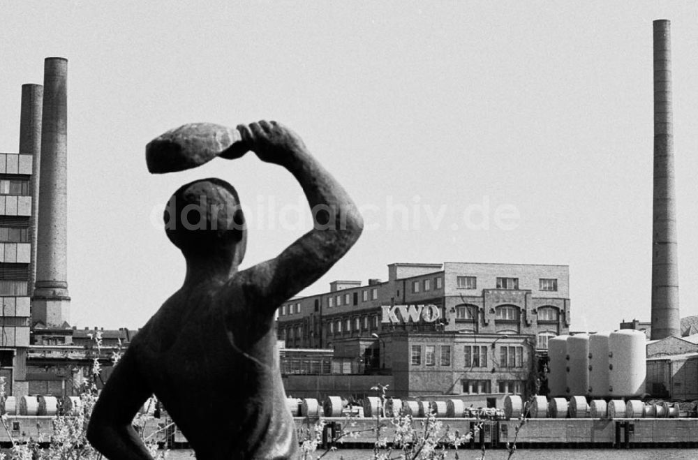 DDR-Fotoarchiv: Berlin - Foto: Lange Umschlag 994