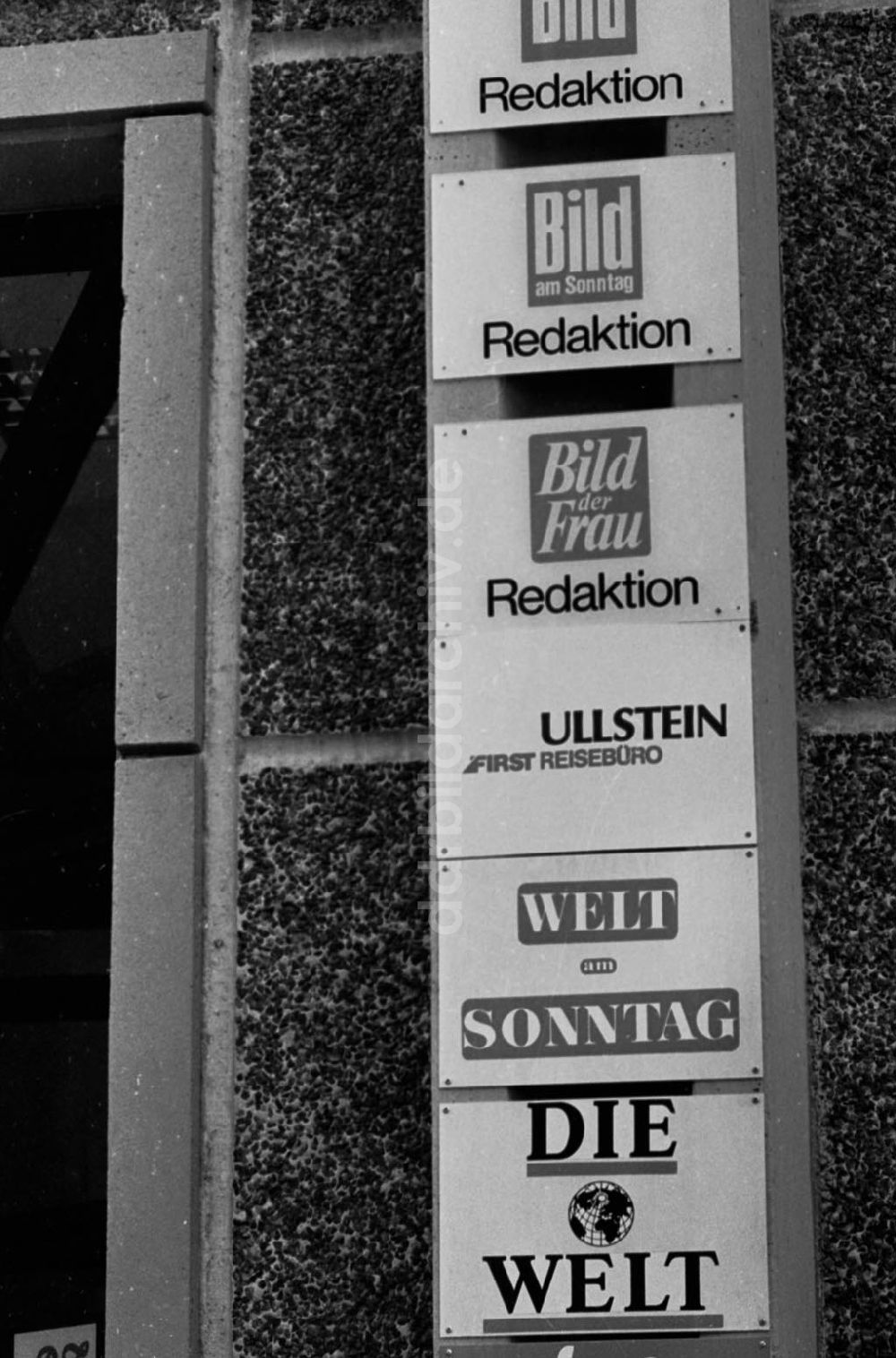 Berlin-Mitte: Foto: Lange Umschlag 1088