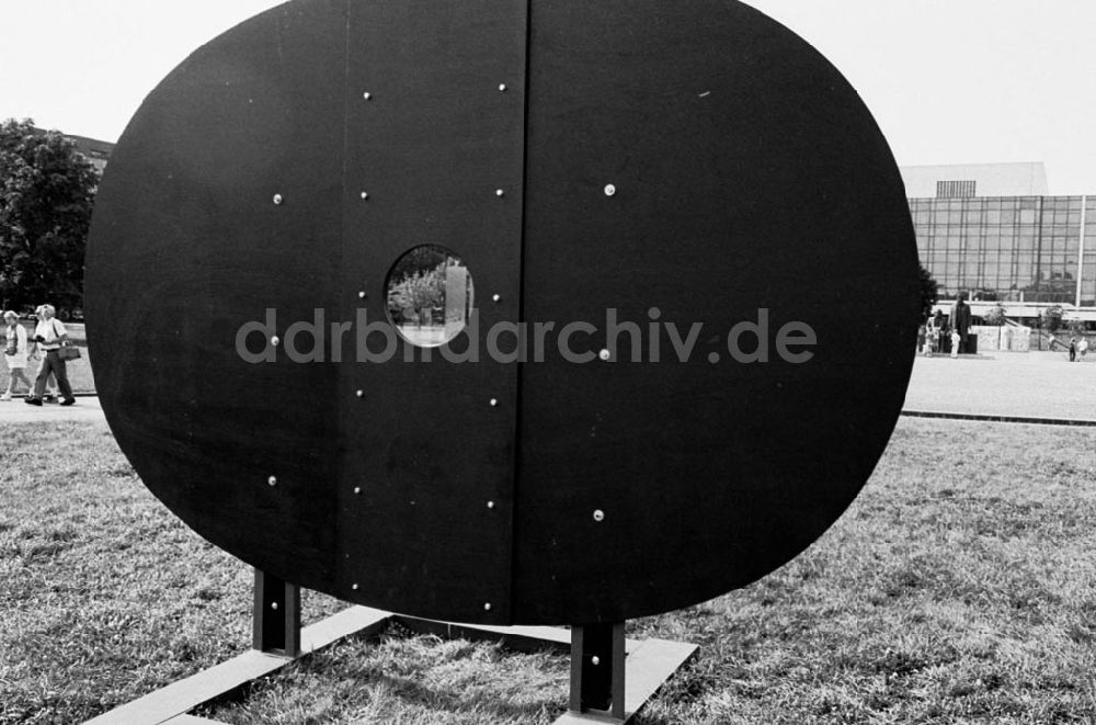 DDR-Fotoarchiv: Berlin / Mitte - Foto: Lange Umschlag 1108