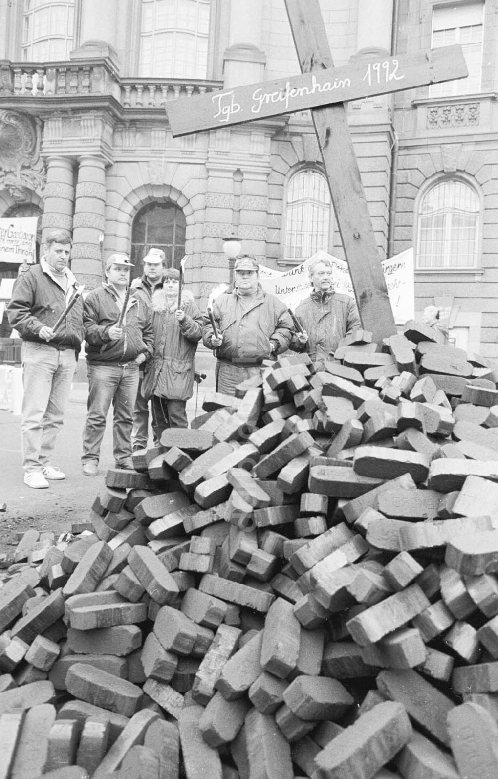 DDR-Bildarchiv: Berlin - Foto: Lange Umschlagsnr.: 1993-267