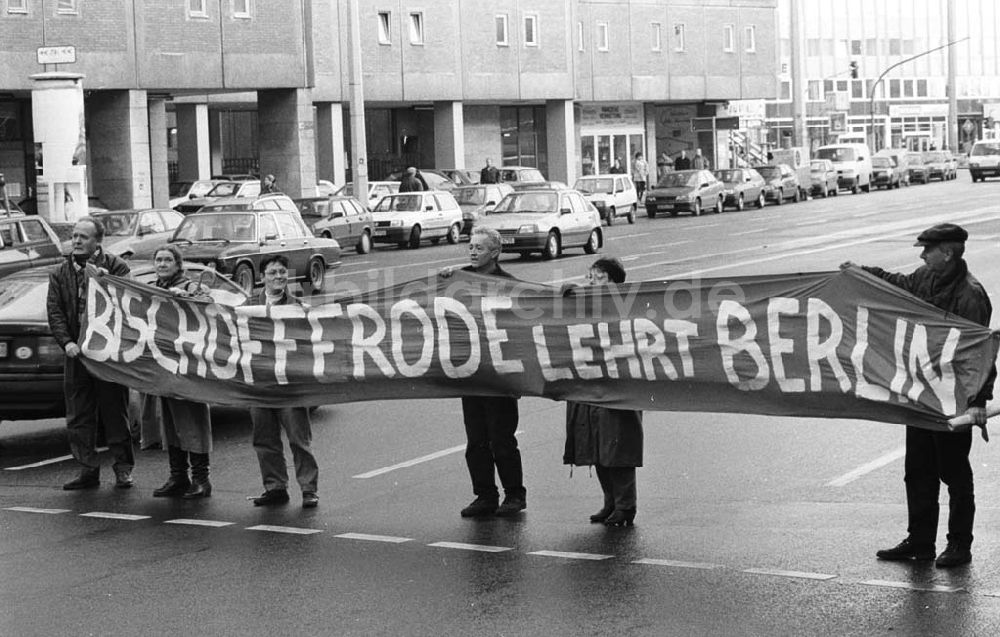 DDR-Fotoarchiv: Berlin - Foto: Lange Umschlagsnr.: 1993-319 (a