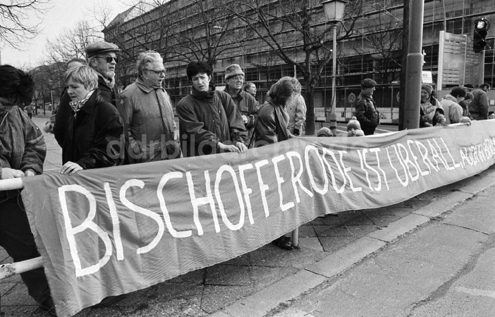 DDR-Fotoarchiv: Berlin - Foto: Lange Umschlagsnr.: 1993-317 (a
