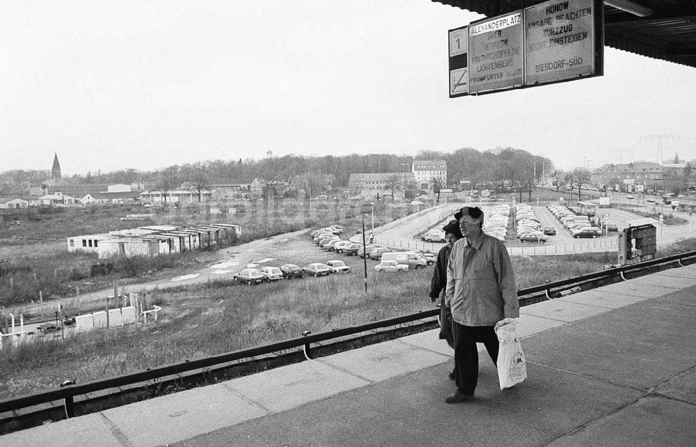 DDR-Fotoarchiv: Berlin - Foto: Lange Umschlagsnr.: 1993-305 (a