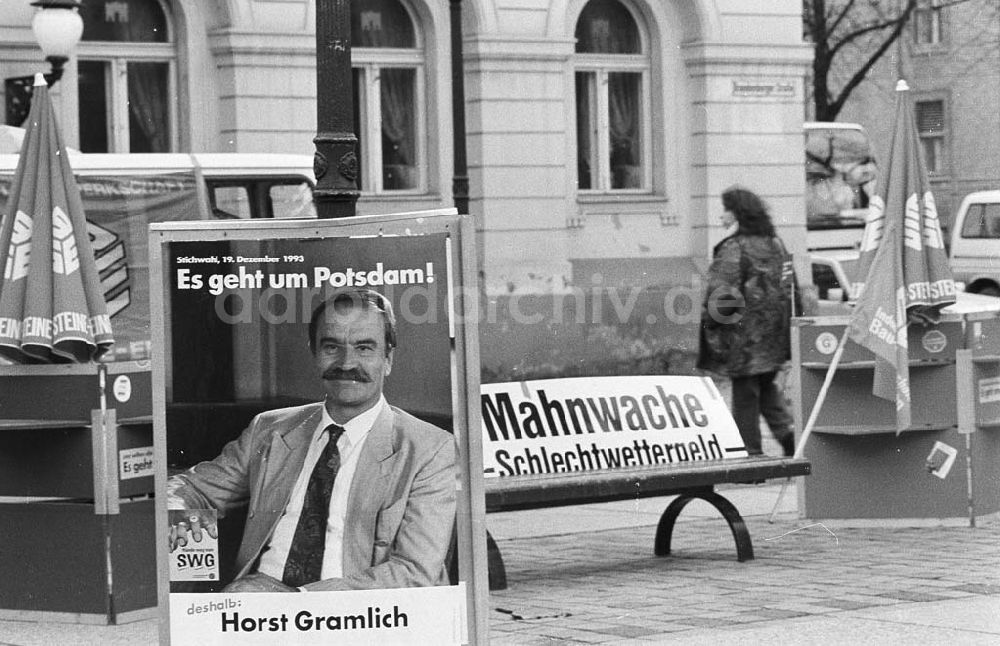 DDR-Fotoarchiv: Berlin - Foto: Lange Umschlagsnr.: 1993-313 (a