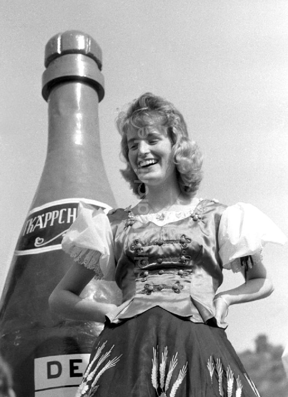 DDR-Fotoarchiv: Freyburg - Freyburg - Rotkäppchen-Sekt 1960