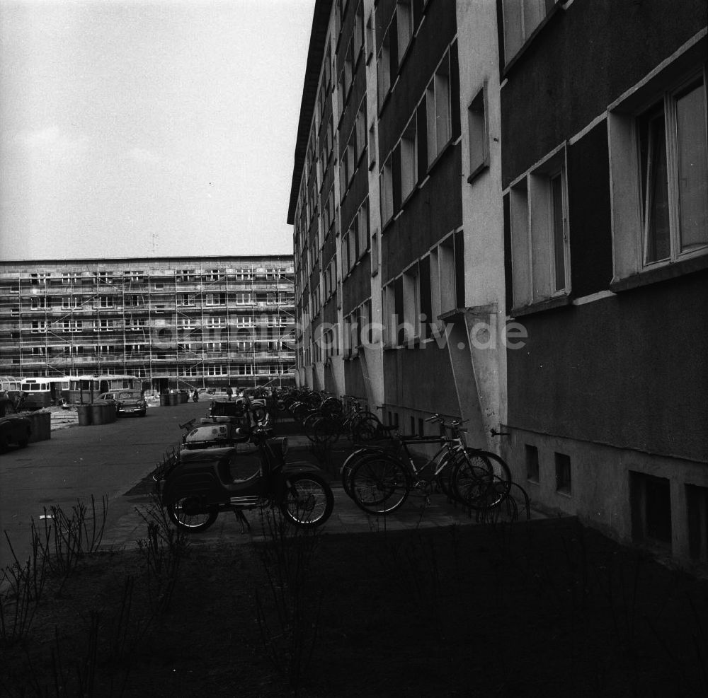 DDR-Fotoarchiv: Fürstenwalde - Fürstenwalde Ansicht einer Neubausiedlung / Plattenbau