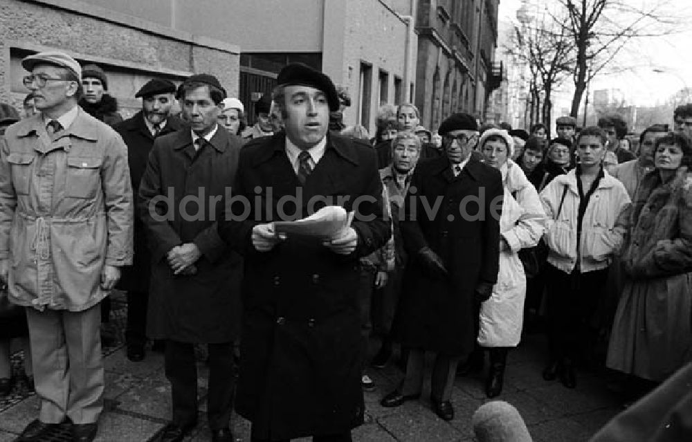 DDR-Fotoarchiv: Berlin-Mitte - Gedenkkfeier vor der Synagogenruine Oranienburger Straße Berlin