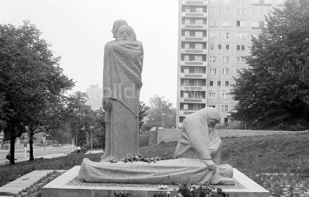 DDR-Fotoarchiv: Frankfurt Oder - Gedenstätte Opfer des Faschismus in Frankfurt / Oder Umschlagnr.: 985 Foto: Bonitz