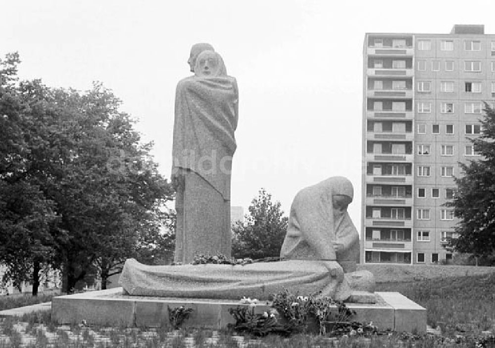 Frankfurt Oder: Gedenstätte Opfer des Faschismus in Frankfurt / Oder Umschlagnr.: 985 Foto: Bonitz