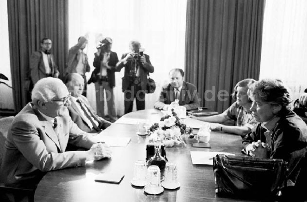 Berlin: 19.06.1986 Generalsekretär Erich Honecker gab für schwedische Jp