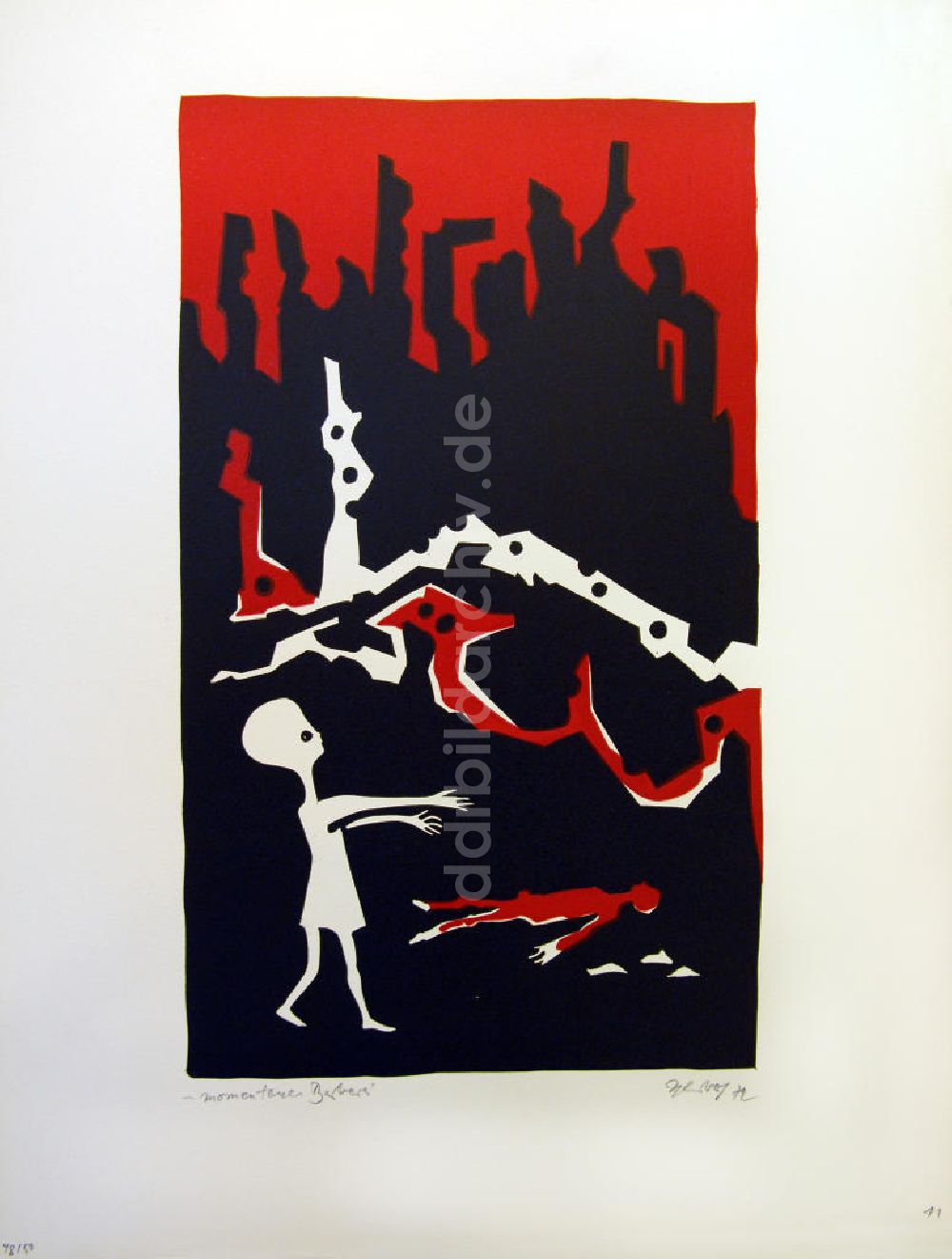 Berlin: Grafik von Herbert Sandberg Motiv 12 aus dem Zyklus Bilder zum Kommunistischen Manifest aus dem Jahr 1972