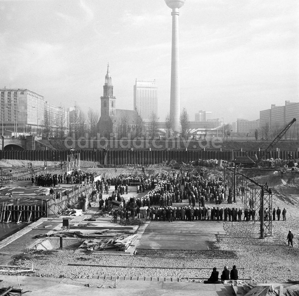 DDR-Bildarchiv: Berlin - Grundsteinlegung Palast der Republik Berlin