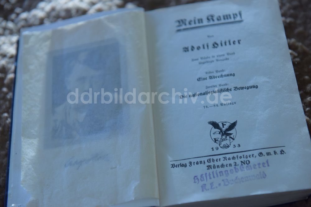 Weimar: Häftlingsbücherei KL- Buchenwald - Geschichte eines Hitler- Propaganda- Buches nach zwei Diktaturen