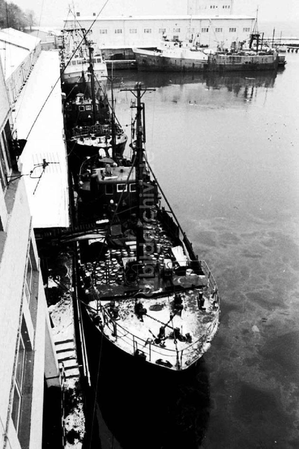 DDR-Fotoarchiv: Saßnitz - Hafen vom Fischkombinat in Saßnitz auf Rügen