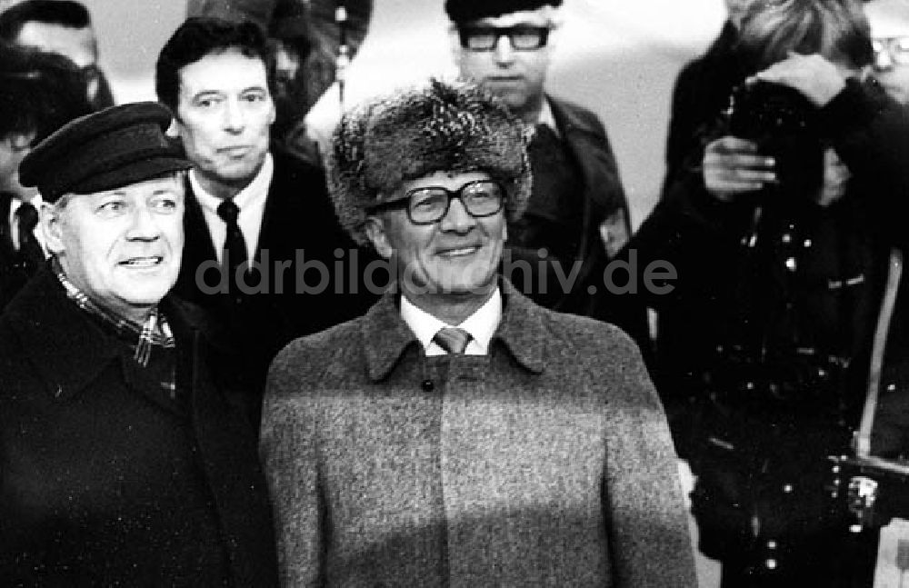 DDR-Fotoarchiv: Schönefeld - Helmut Schmidt Besuch DDR 1981
