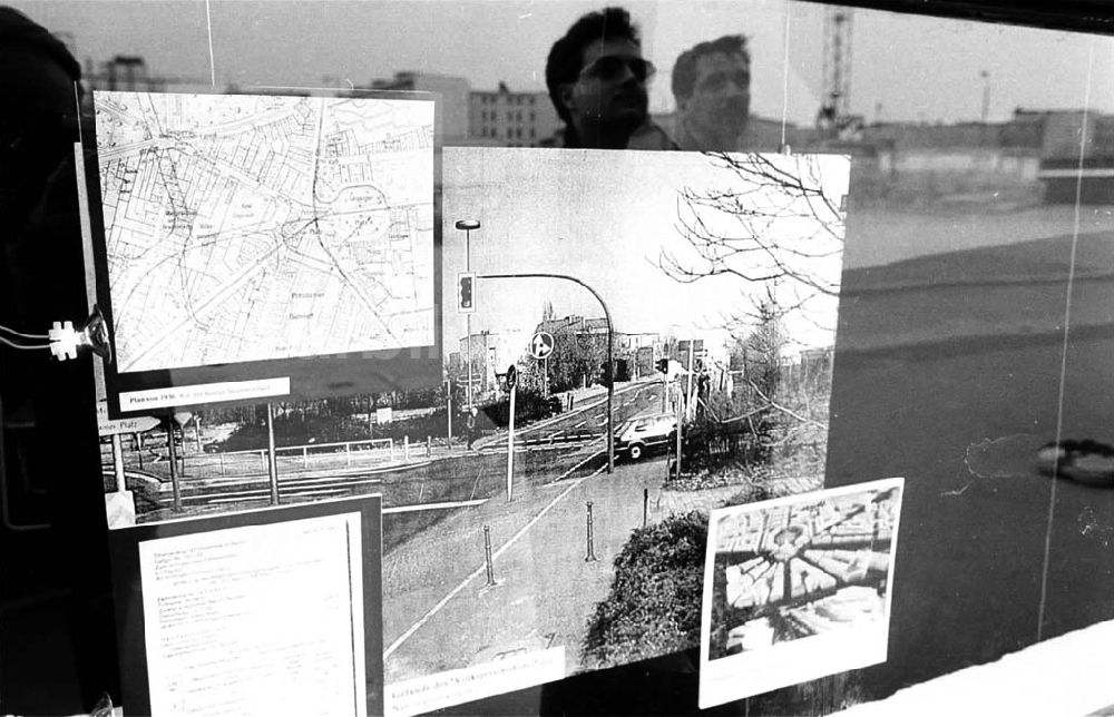 DDR-Fotoarchiv: Berlin - 02.03.92 historische Mauerwerke