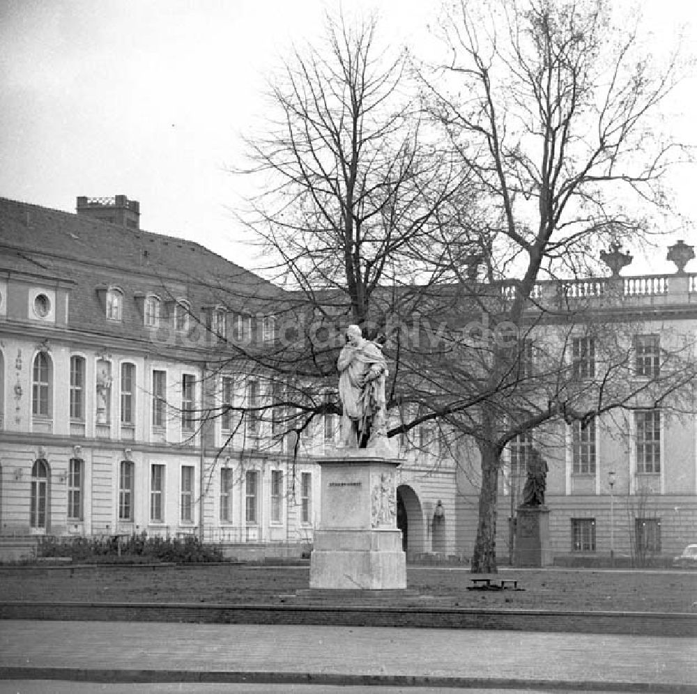 Berlin: Humboldt - Universität Februar 1966 Umschlagsnr.: 1966-75