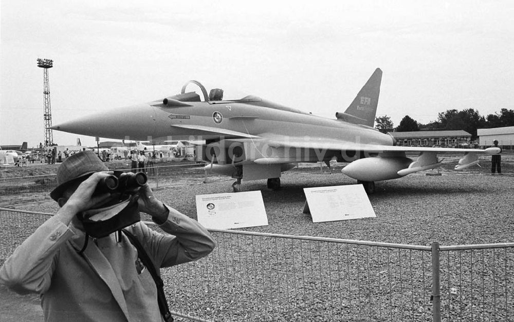 DDR-Bildarchiv: Berlin / Schönefeld - 15.06.92 Internationale Luftfahrtausstellung Schönefeld