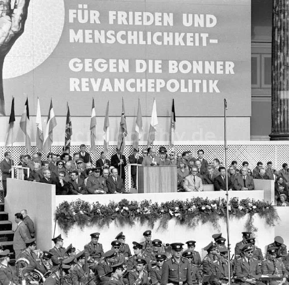 Berlin: Internationaler Gedenktag der Opfer des Faschismus Foto: Schönfeld