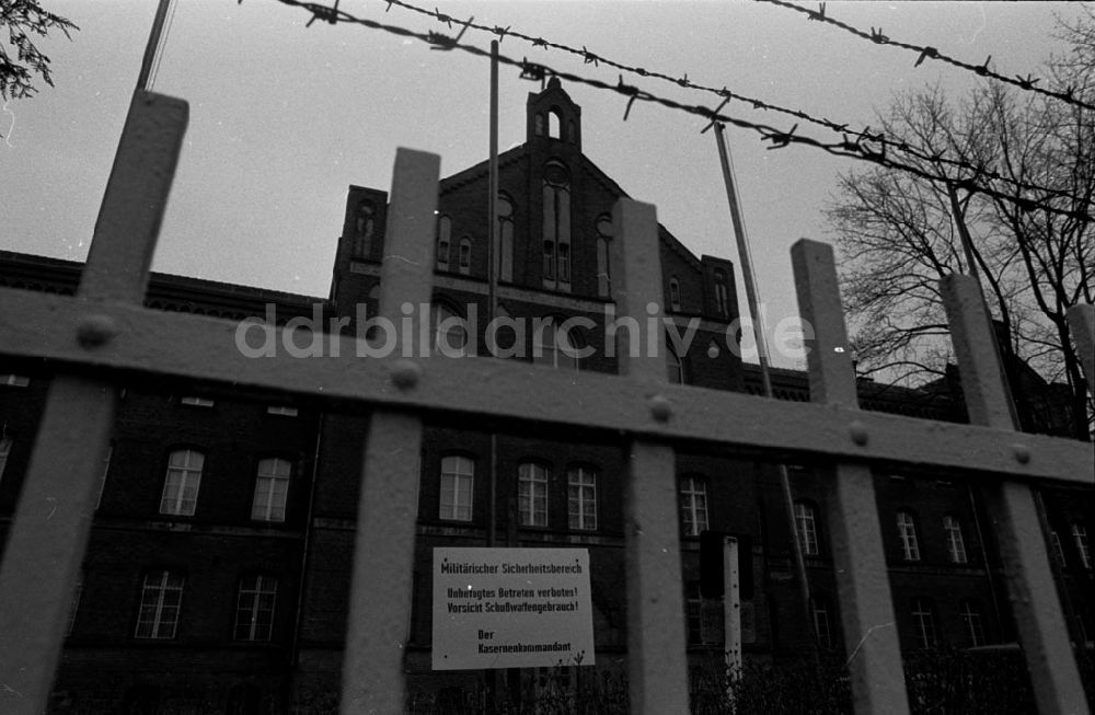 DDR-Bildarchiv: - Kaserne der Bundeswehr in Strausberg Umschlagnummer: 7329