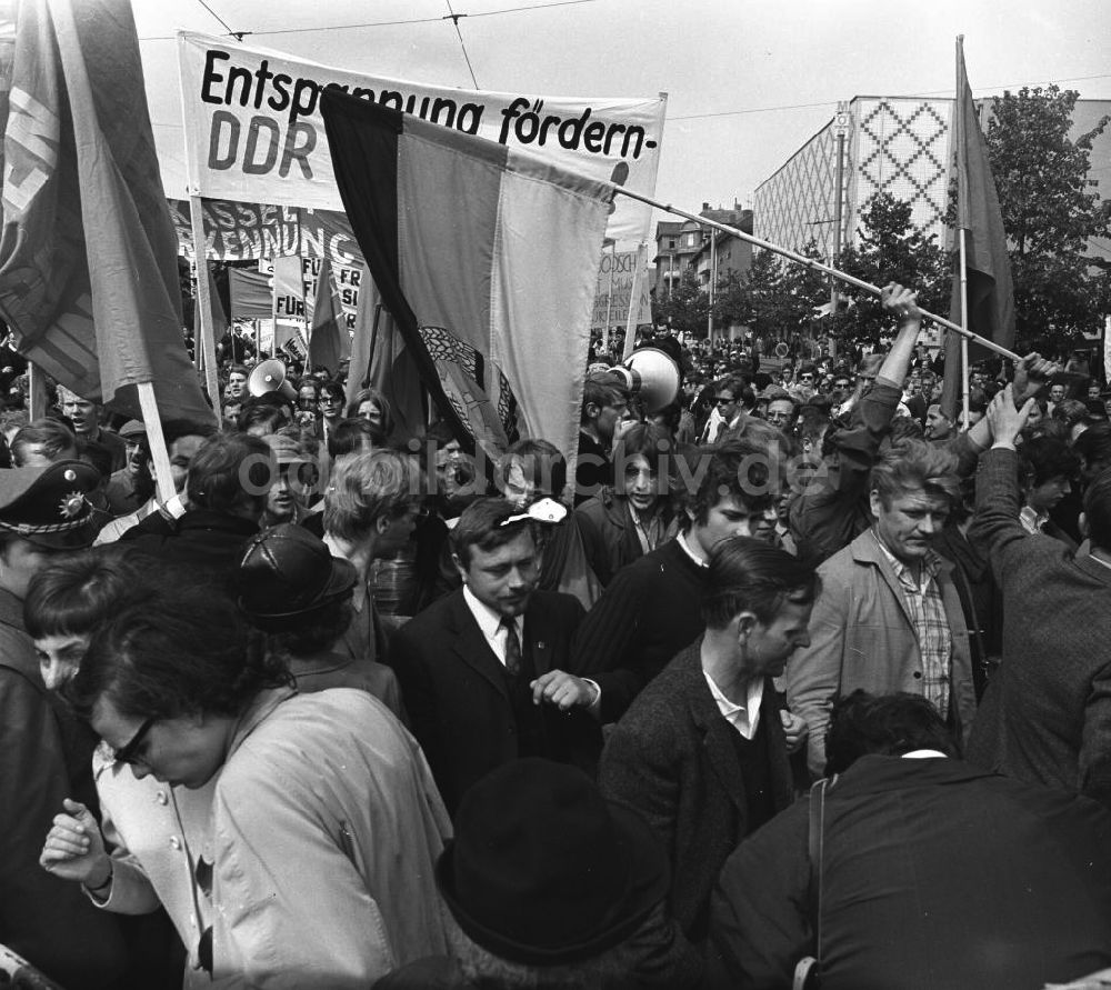 DDR-Fotoarchiv: Kassel - Kassel Deutsch- Deutsche Gipfeltreffen in Erfurt und Kassel