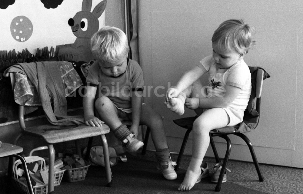 DDR-Bildarchiv: Berlin - Kindergarten in Berlin auf dem Gebiet der ehemaligen DDR, Deutsche Demokratische Republik