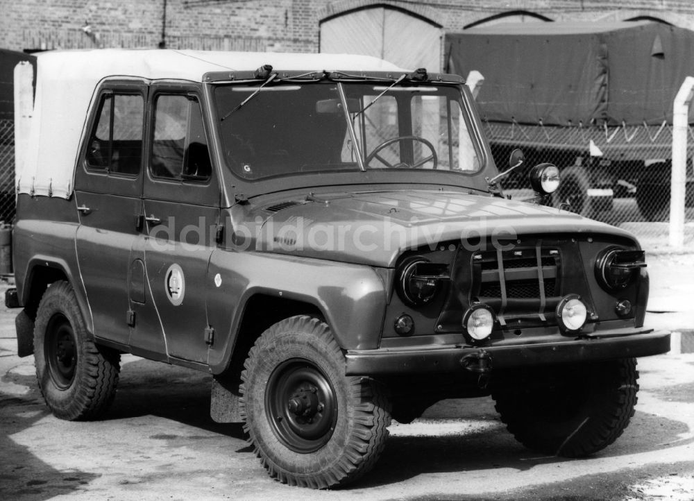 DDR-Bildarchiv: Abbenrode - Kommandeurswagen UAZ 31512 im Fuhrpark der Grenztruppen der DDR