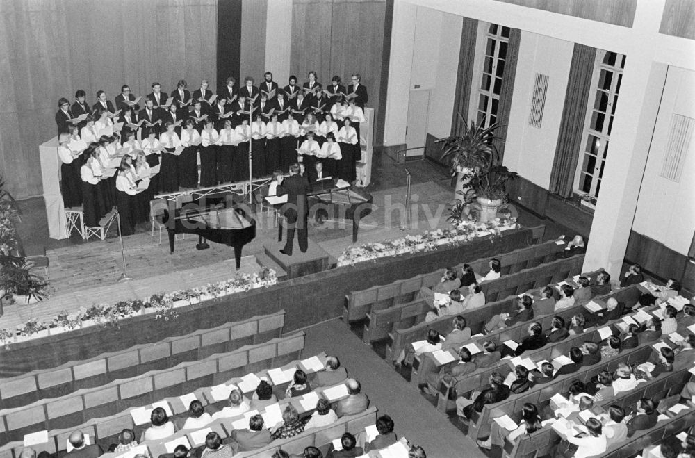 DDR-Bildarchiv: Berlin - Konzert in der Humboldt-Universität in Berlin in der DDR in Berlin
