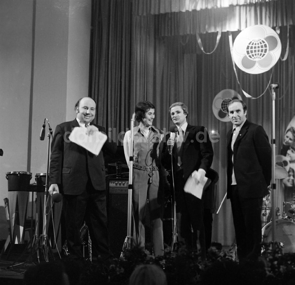DDR-Bildarchiv: Schwarzheide - Konzert im Kulturhaus in Schwarzheide