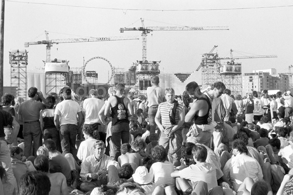 DDR-Fotoarchiv: Berlin - Konzert, The Wall, von Pink Floyd in Berlin