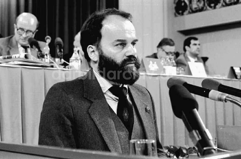 DDR-Fotoarchiv: Arnstadt - 11.01.1986 Kreisdelegiertenkonferenz in Arnstadt mit Günter Mitt