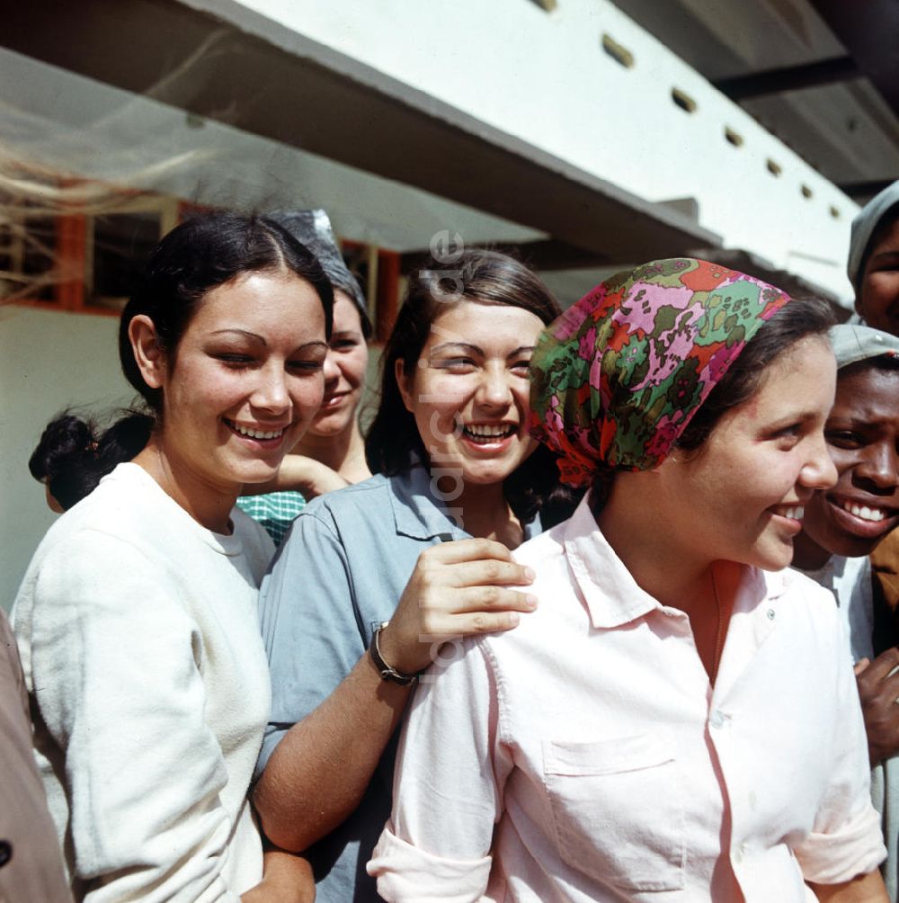 Santiago de Cuba: Kuba / Cuba - Staatsbesuch Erich Honecker 1974 - Empfang