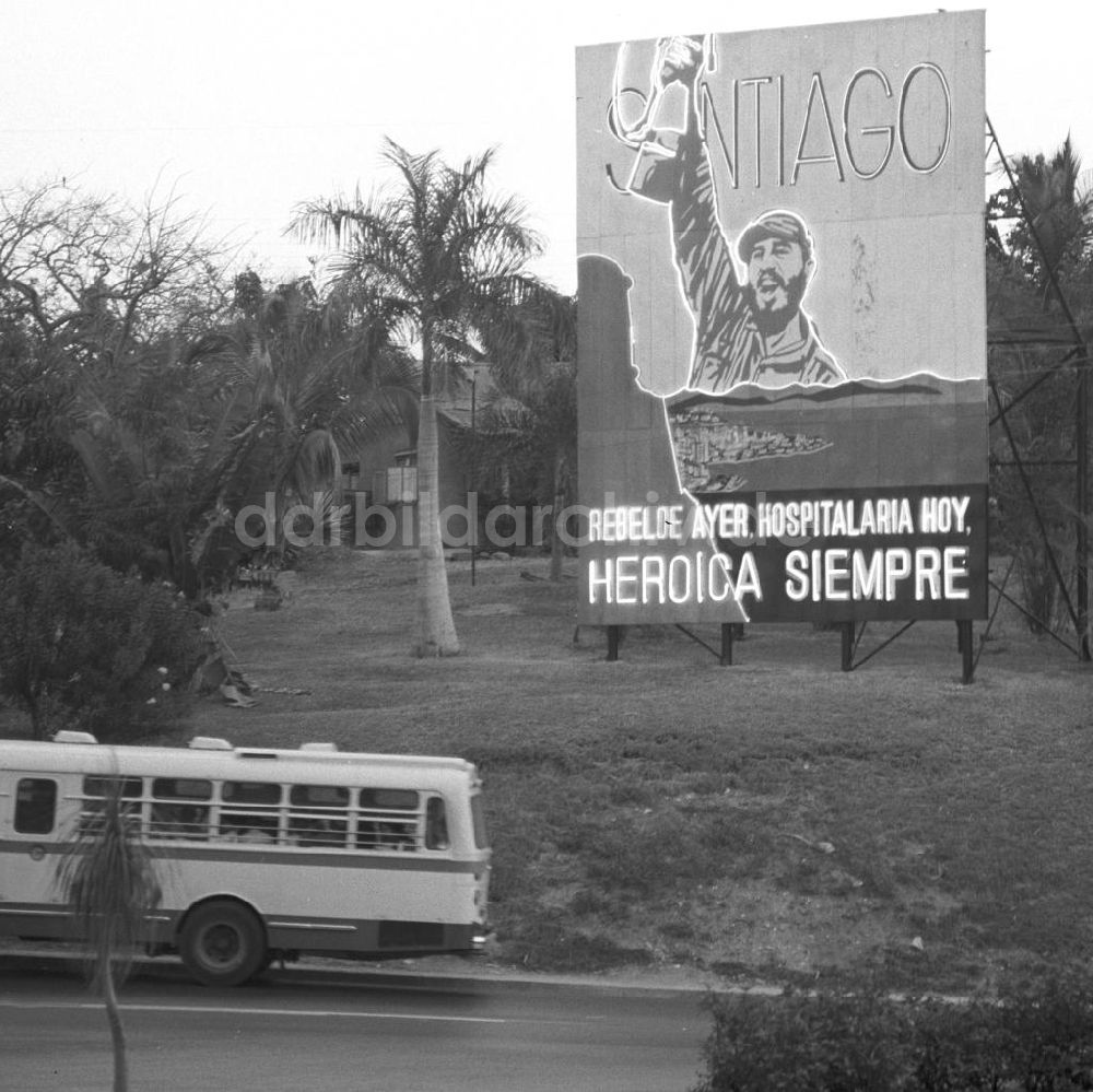 Santiago de Cuba: Kuba historisch - Santiago de Cuba 1974 - Propaganda
