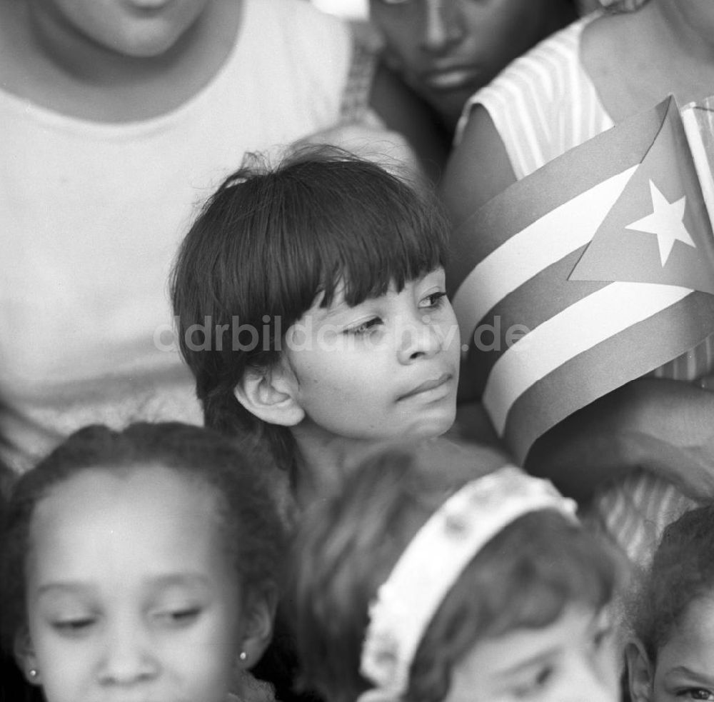 DDR-Fotoarchiv: Santiago de Cuba - Kuba historisch - Staatsbesuch Honecker 1974 - Junge
