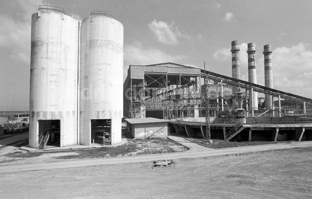 DDR-Fotoarchiv: Nuevitas - Kuba historisch - Zementfabrik in Nuevitas 1972