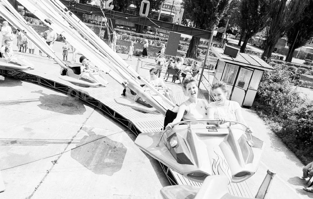 DDR-Bildarchiv: Berlin - Kulturpark Plänterwald (Spreepark) 07.07.1989