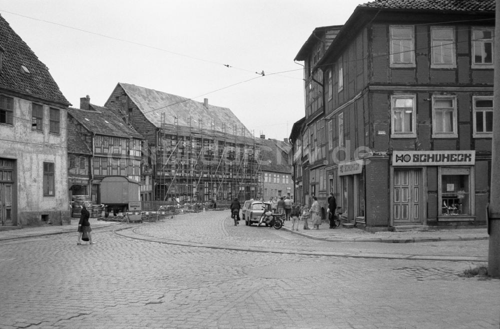 DDR-Fotoarchiv: Quedlinburg - Ladengeschäft HO - Schuheck in Quedlinburg in der DDR