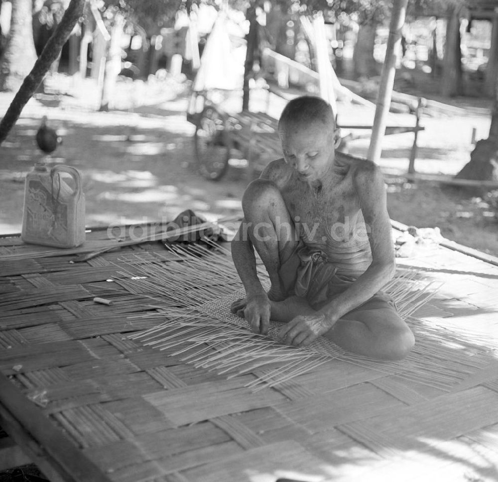 Vientiane: Laos historisch - Alter Mann 1976
