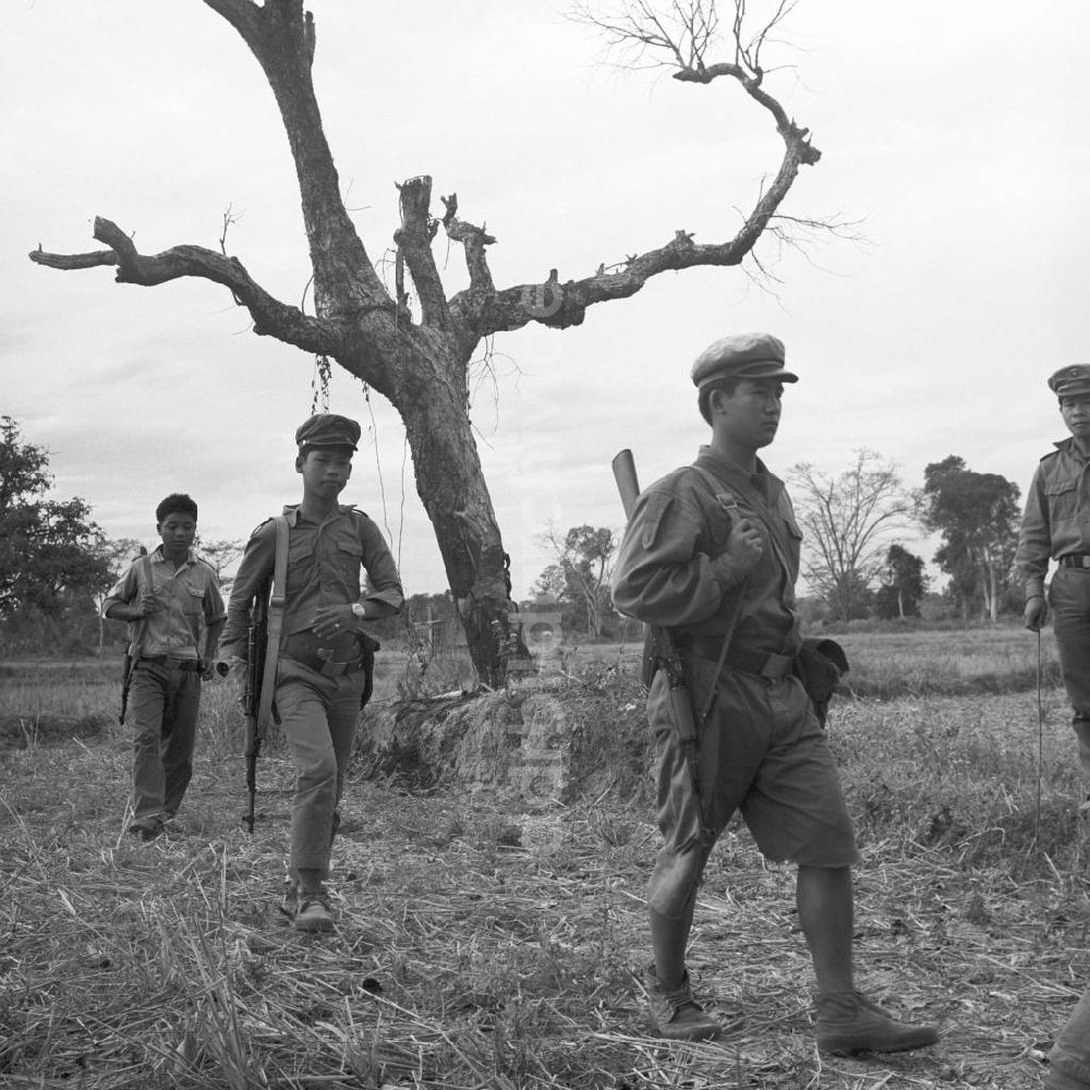 DDR-Bildarchiv: Vientiane - Laos historisch - Armee 1977