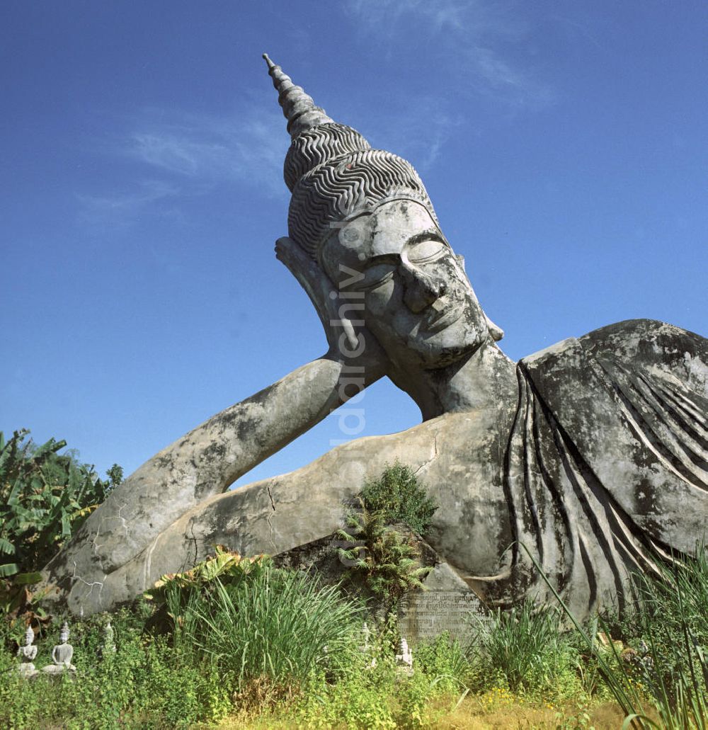 DDR-Fotoarchiv: Vientiane - Laos historisch - Buddha-Park 1976