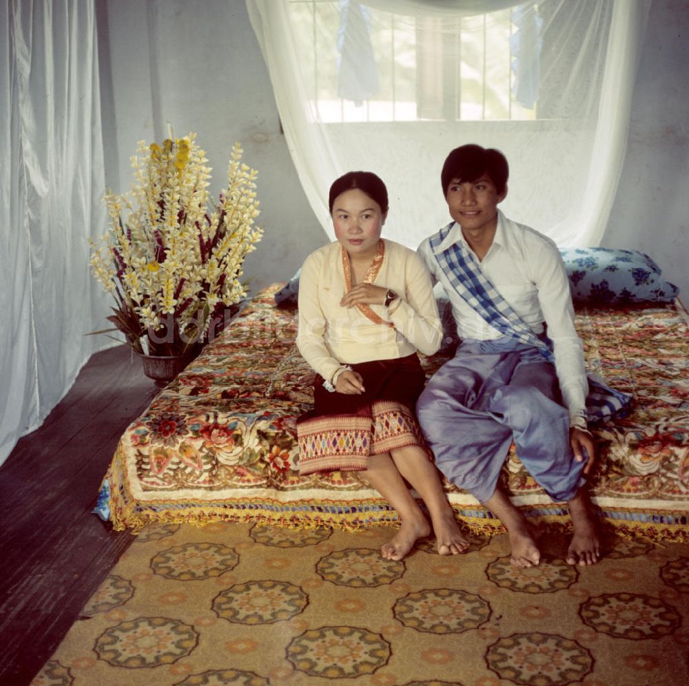 Vientiane: Laos historisch - Hochzeit 1976