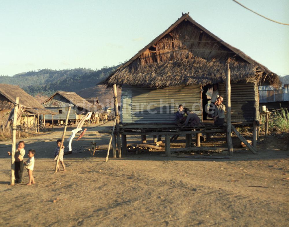 Xieng Khouang: Laos historisch - Meos 1977