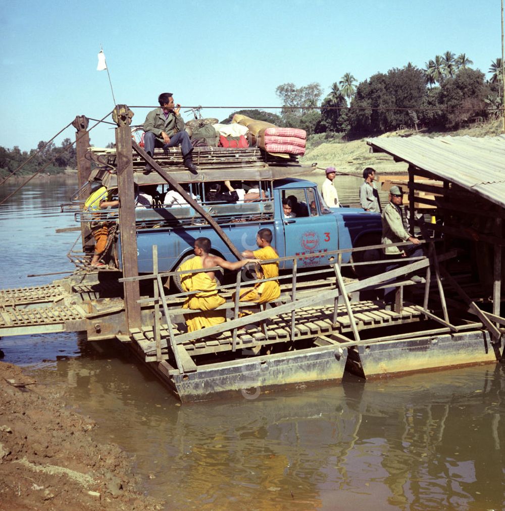 Ang Nam Ngum: Laos historisch - Nam-Ngum-Fluß 1976