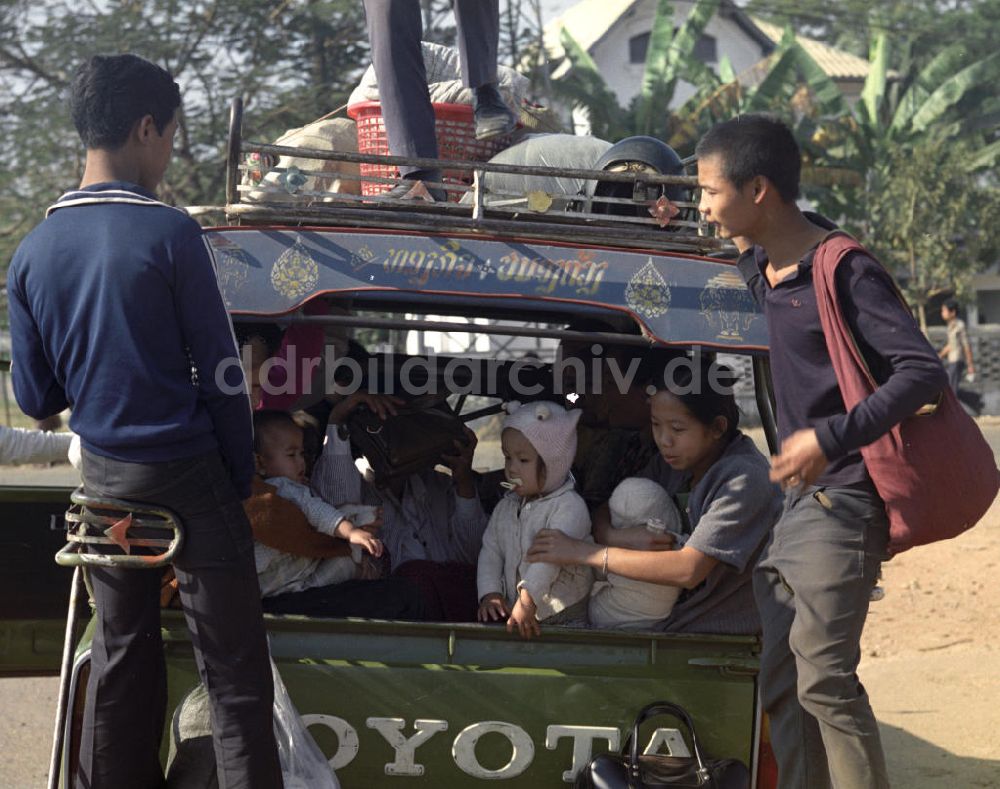 Vientiane: Laos historisch - Toyota 1976