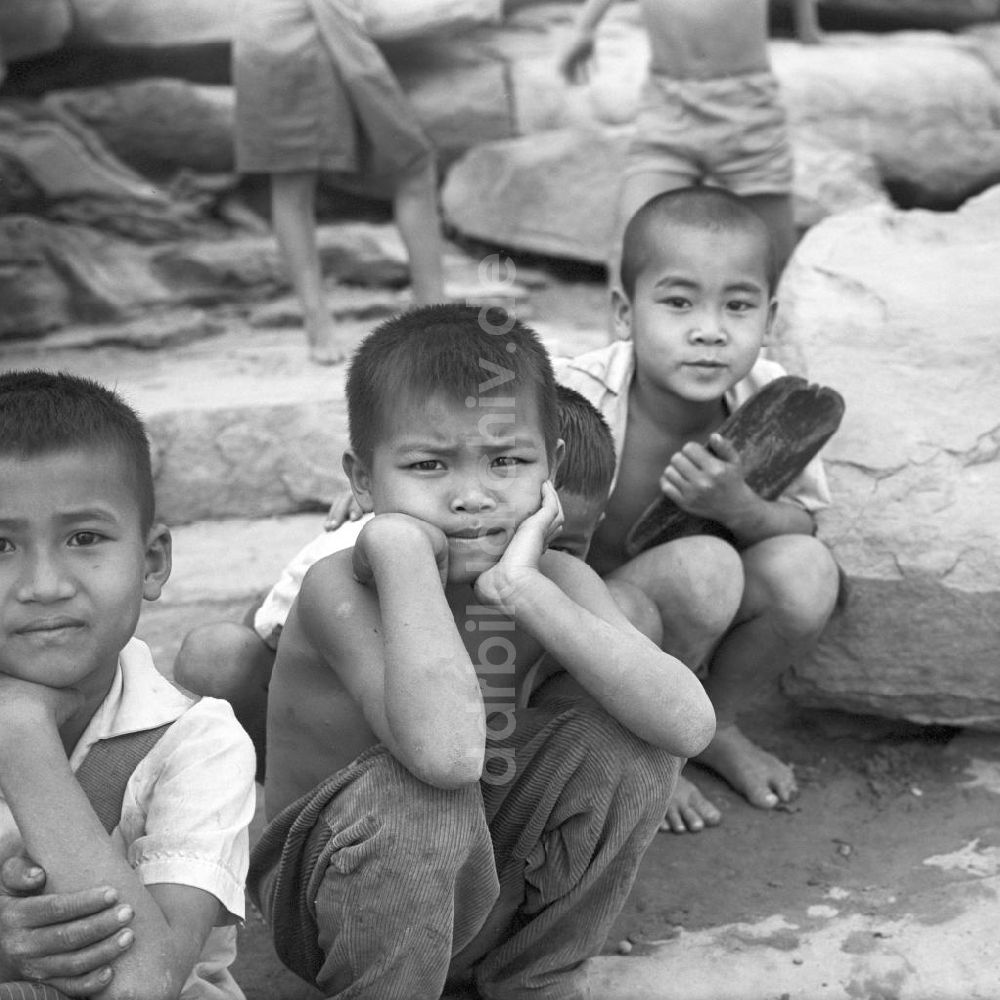 Nam Ngum: Laos historisch - Waschen im Mekong 1976