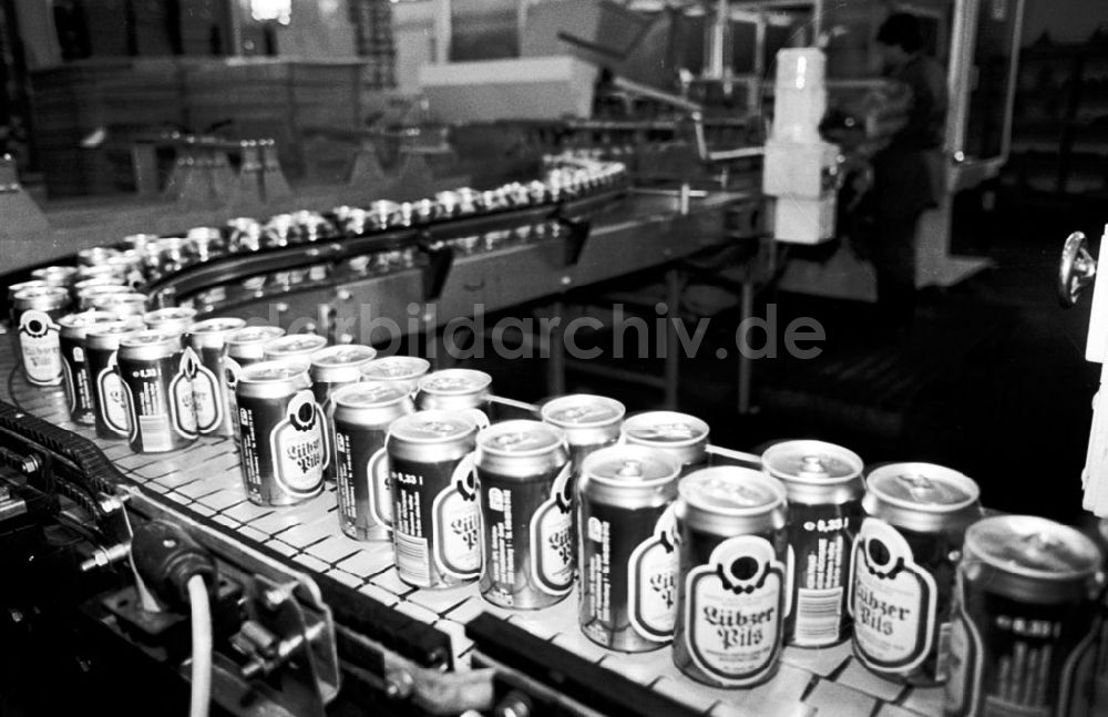 DDR-Fotoarchiv: Mecklenburg-Vorpommern - Lübs - Mecklenburg-Vorpommern Brauerei Lübs 08.-09.10.90 Foto: ND/Lange Umschlagnummer: 1298